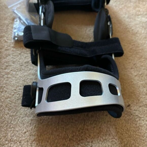 ISO Preferred Medium Right Dual Upright ISO-KN221R Knee Brace *New* - Picture 3 of 7